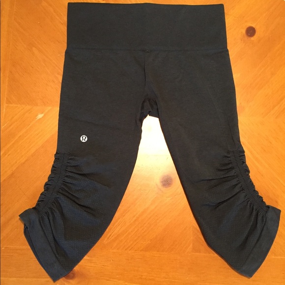 Lululemon In The Flow Crop Leggings - Picture 8 of 16